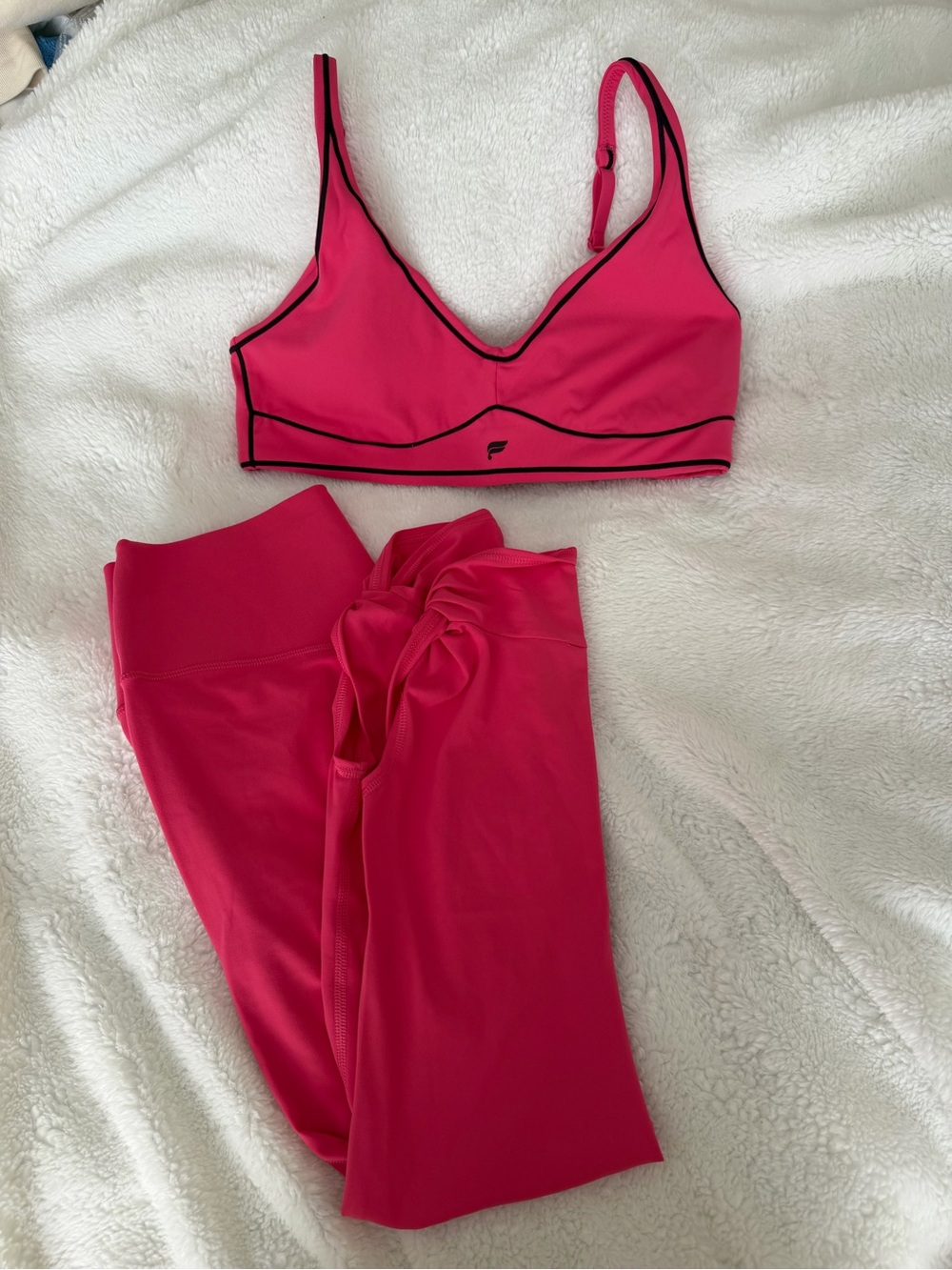 Fabletics Peony Pop Contrast-Trim Sports Bra & Leggings Set - Picture 7 of 9